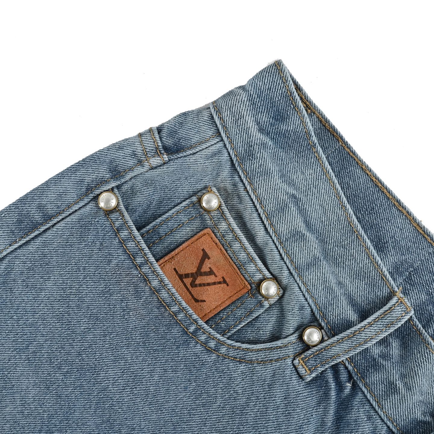 Louis Vuitton 25ss embroidered pocket denim shorts
