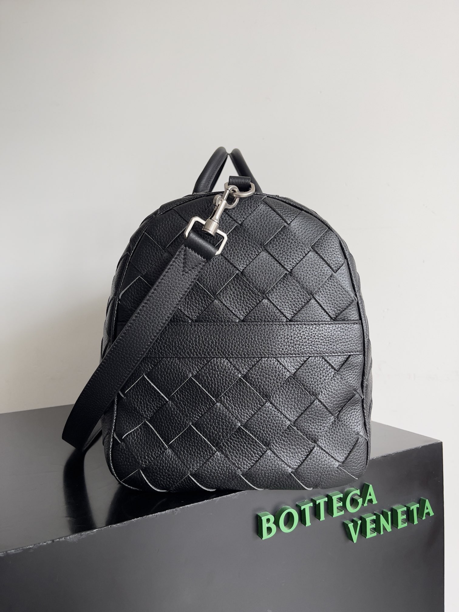 Bottega Veneta Woven Large Travel Bag 795287