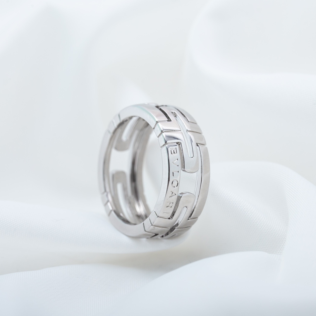 Bulgari hollow ring