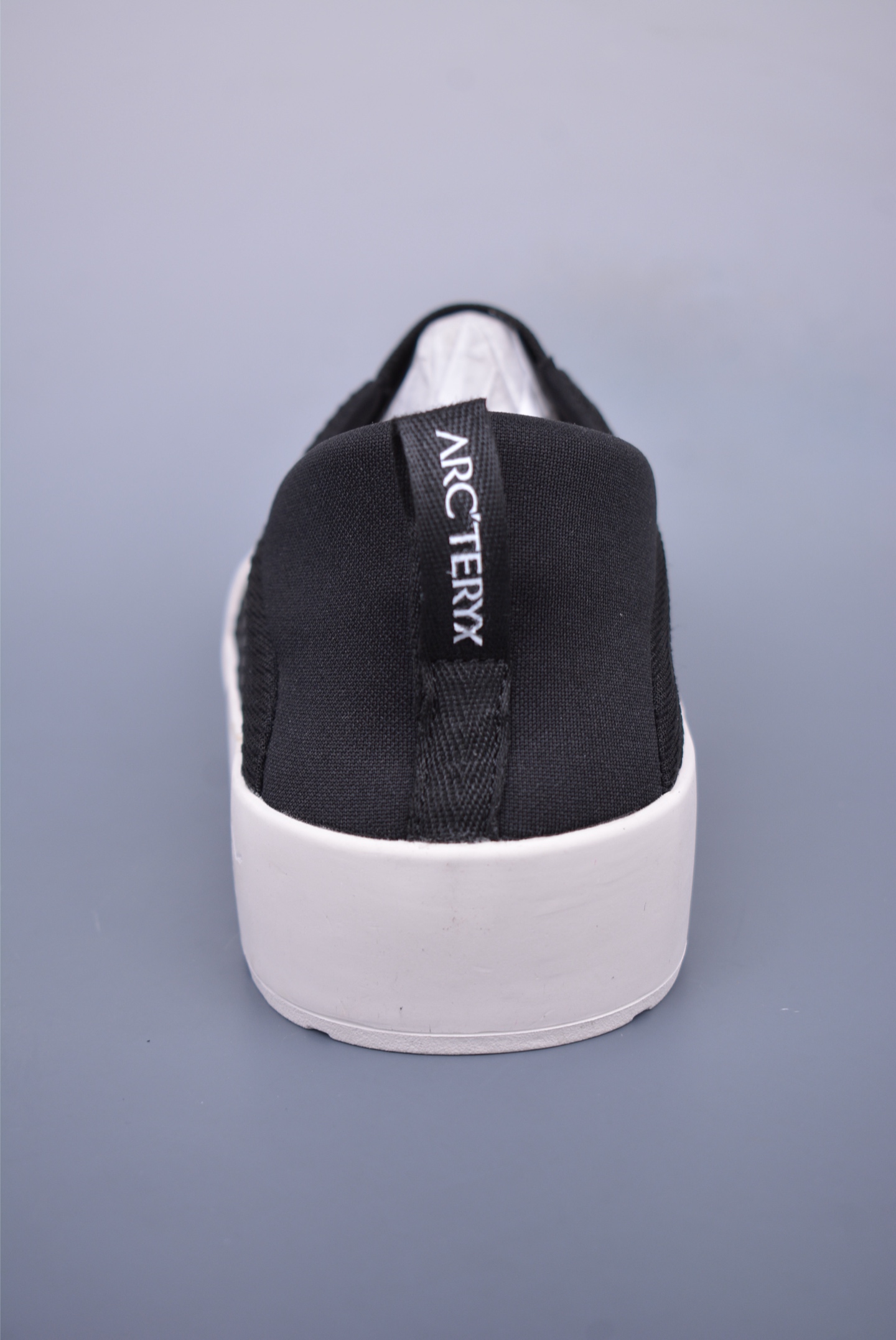 Arc'teryx Kragg Slip On Sneakers Black and White 0772183633
