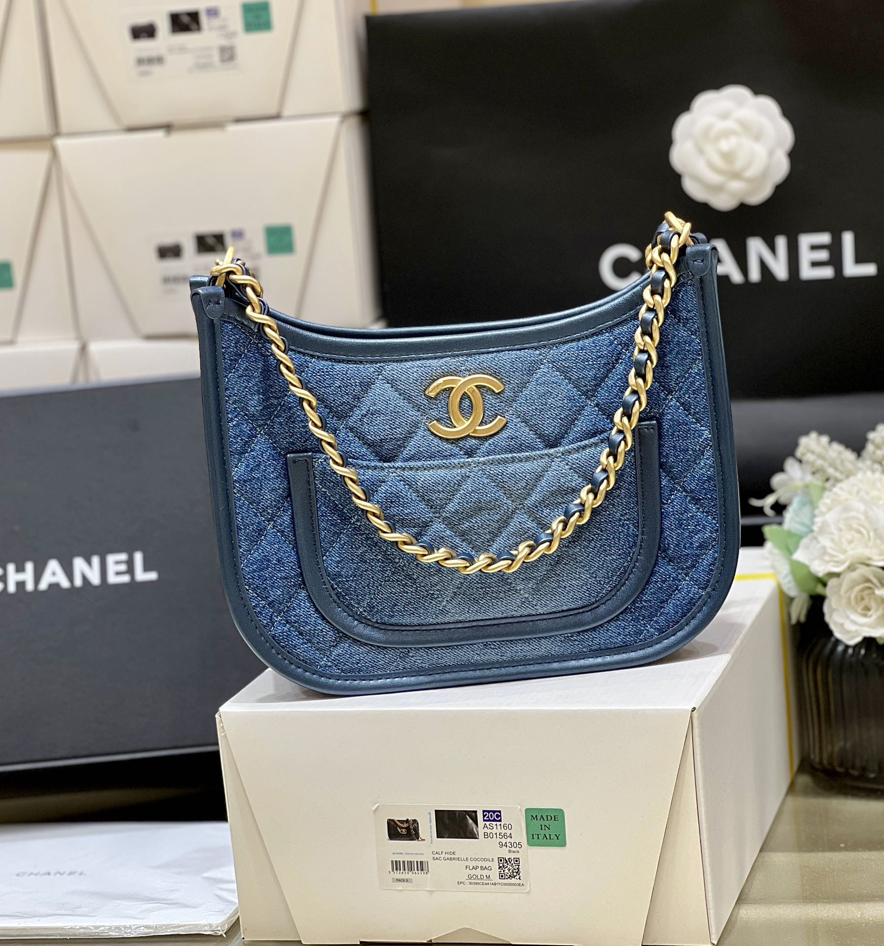 Chanel 24S denim hobo AS4532 00128