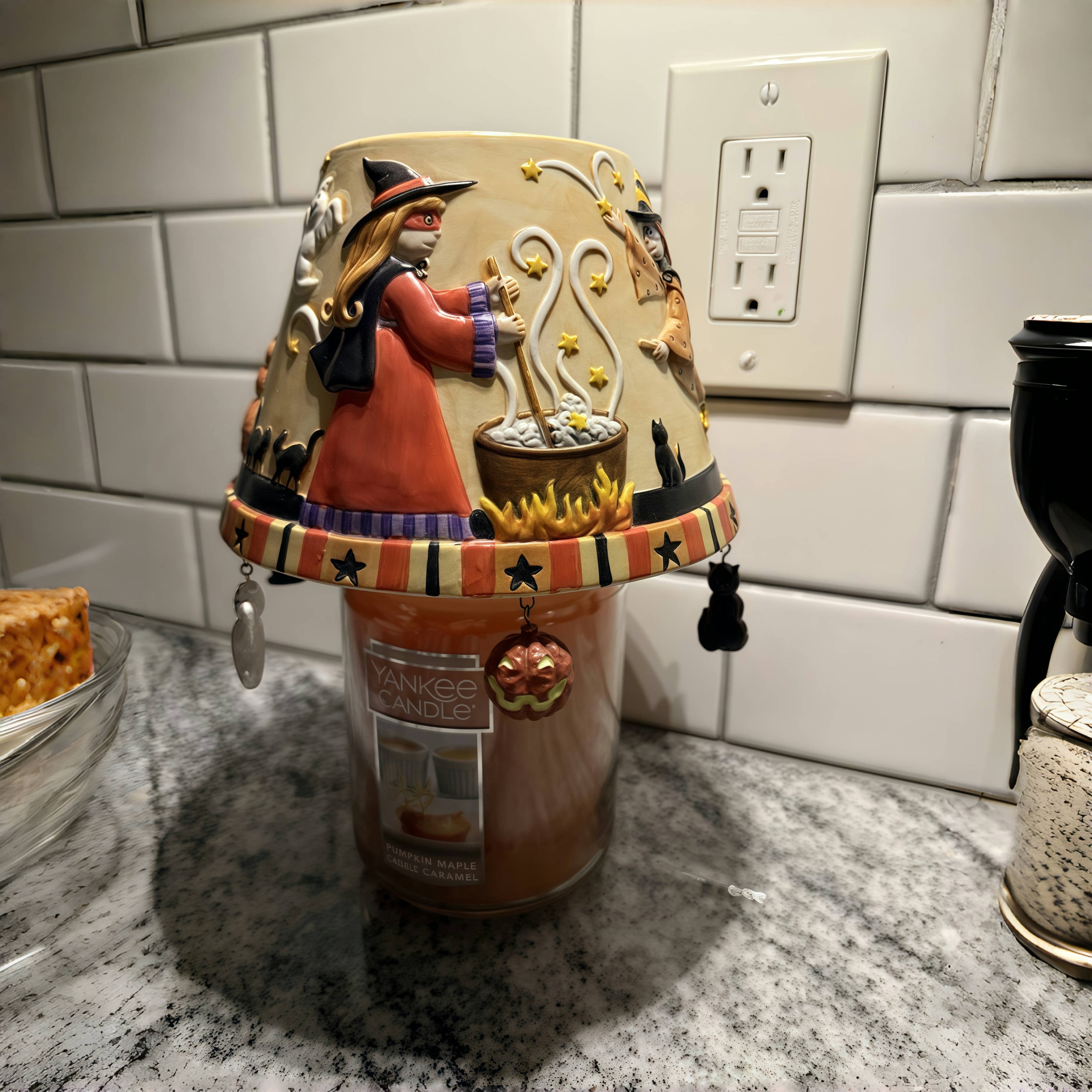 💥ON SALE💥Vintage Halloween Yankee Candle Shade