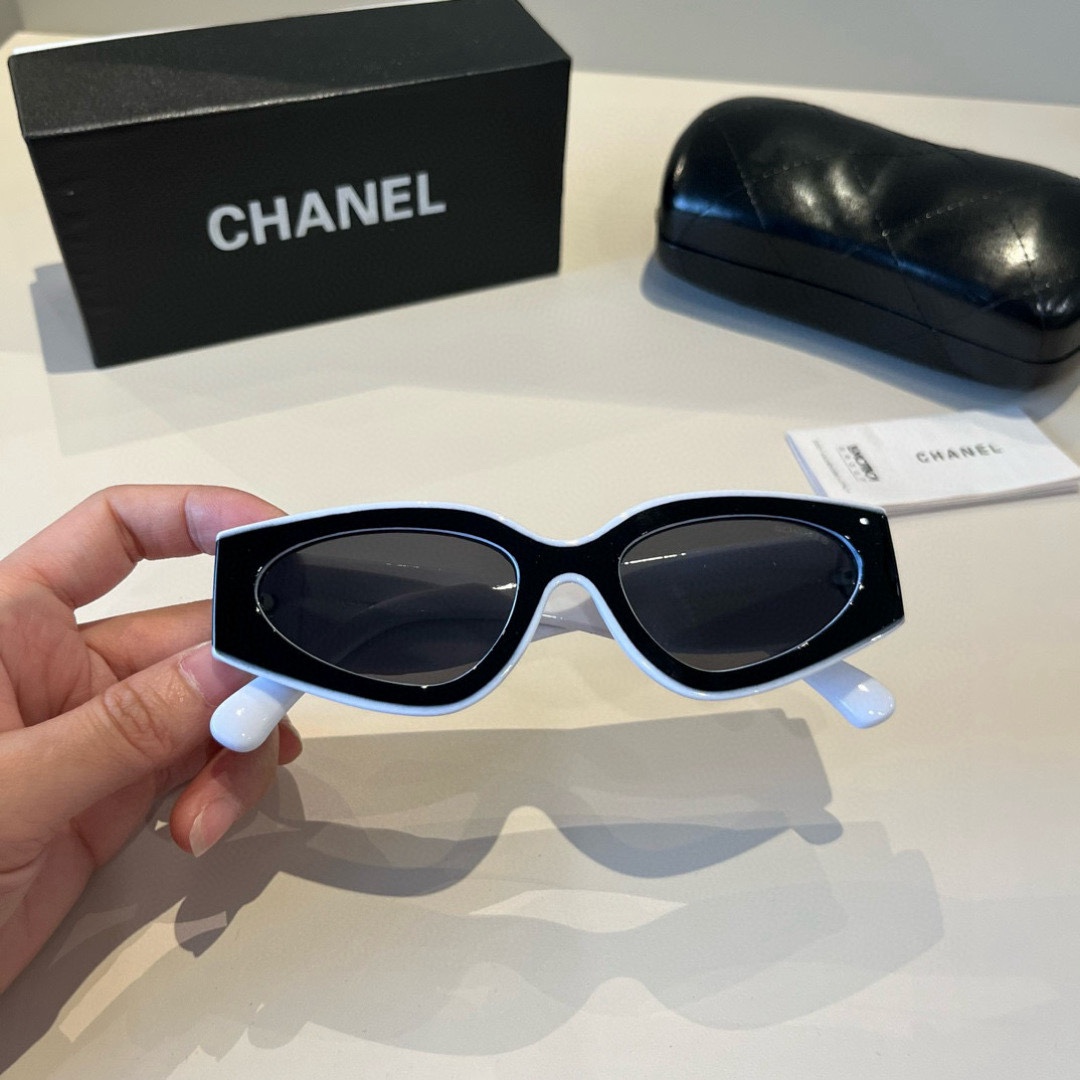 Chanel round frame sunglasses