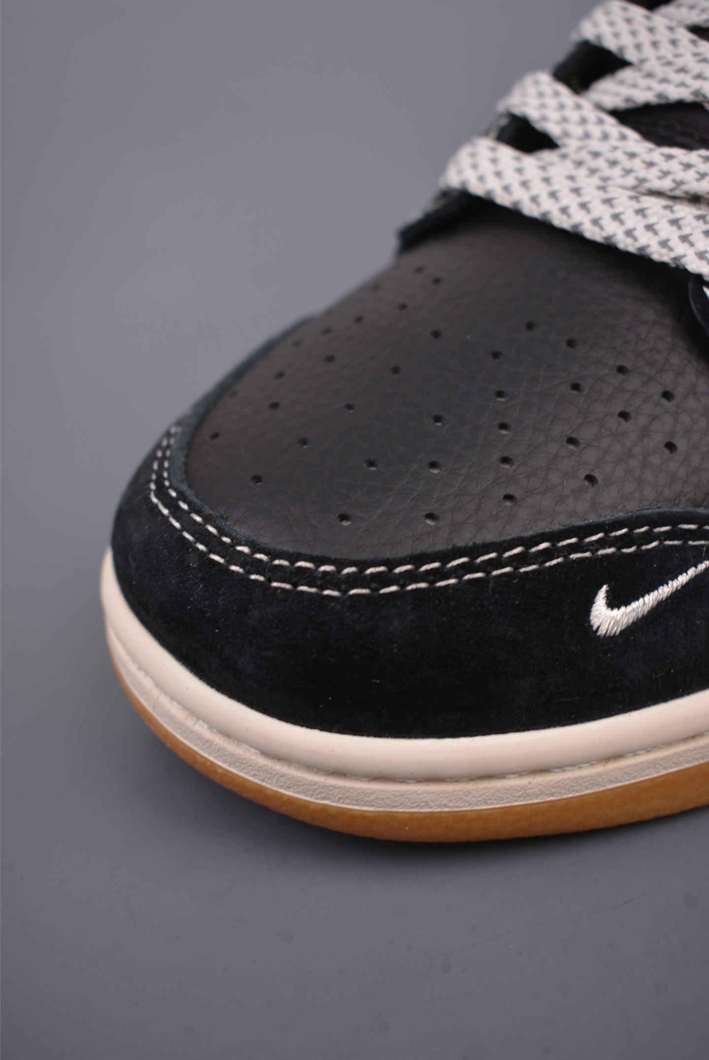 Stussy x Nike By You SB Dunk Low Retro SP BlackOff-White XX3168-115