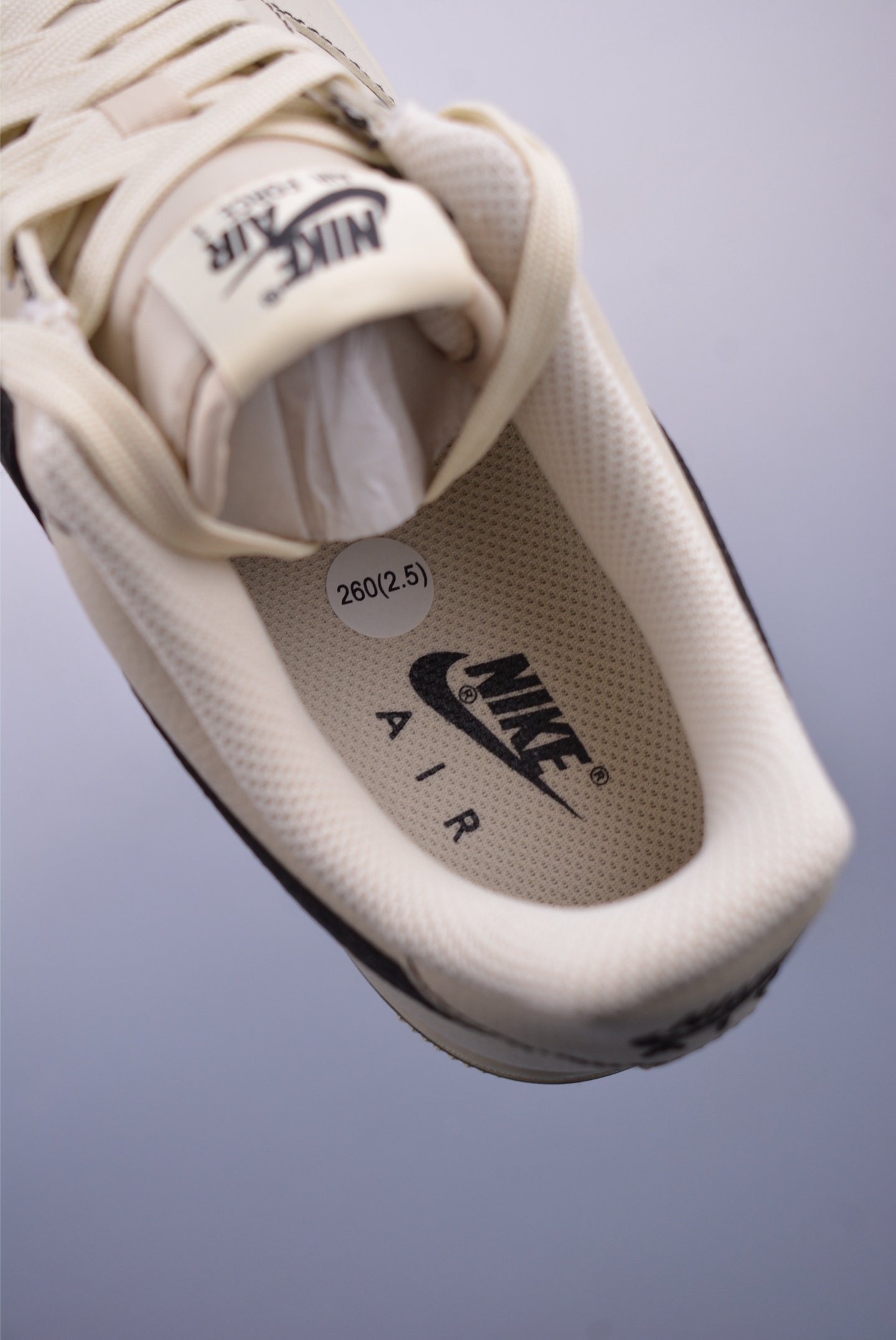Nike Air Force 1 07 Low Sneakers Off-White and Black HQ2037-200