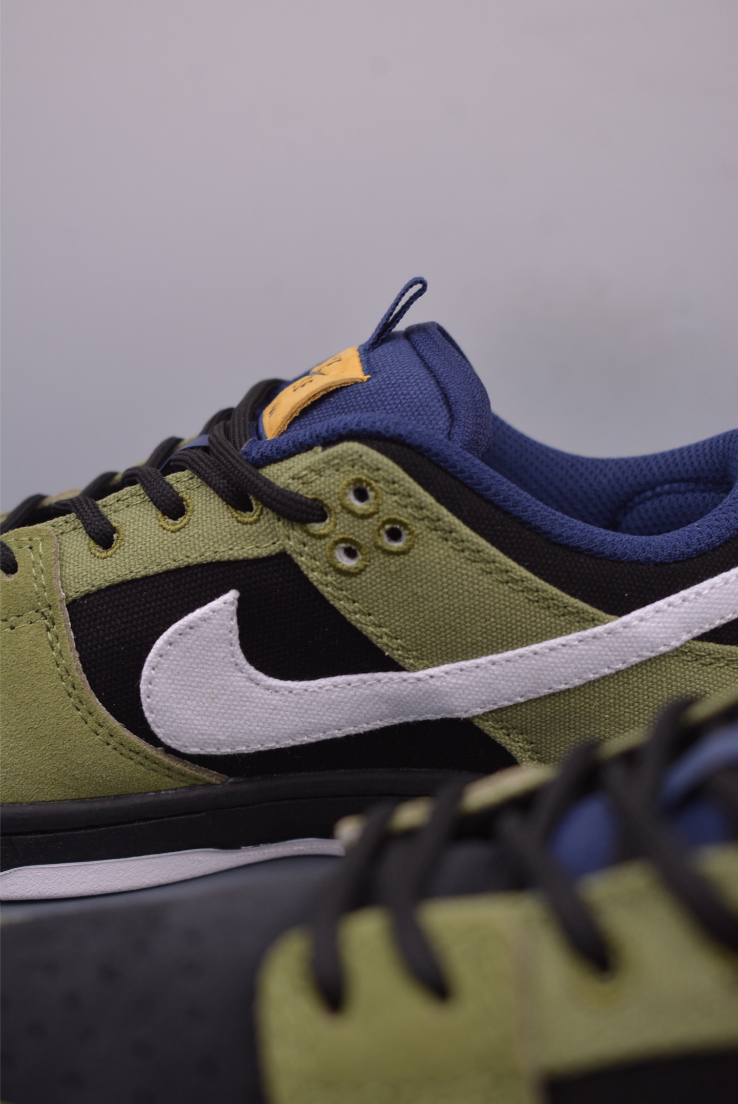 Nike SB Dunk Low Pro PRM sneakers Military Green Black White Blue DX6775-400