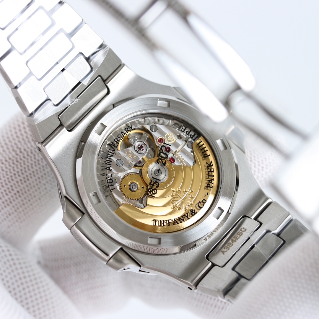 Patek Philippe PP Nautilus Sport Elegance Series 57111A-014