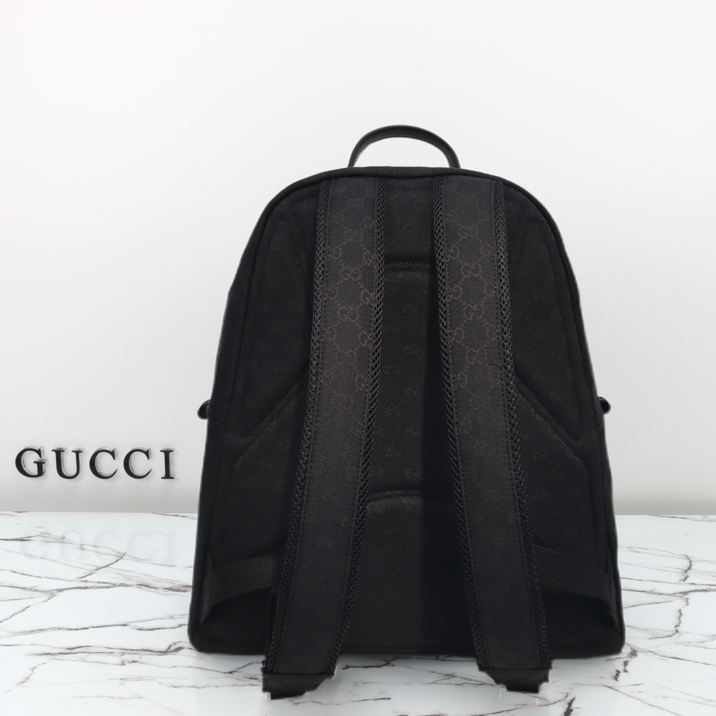 Gucci GG canvas medium backpack 824624 FAEHZ 1042