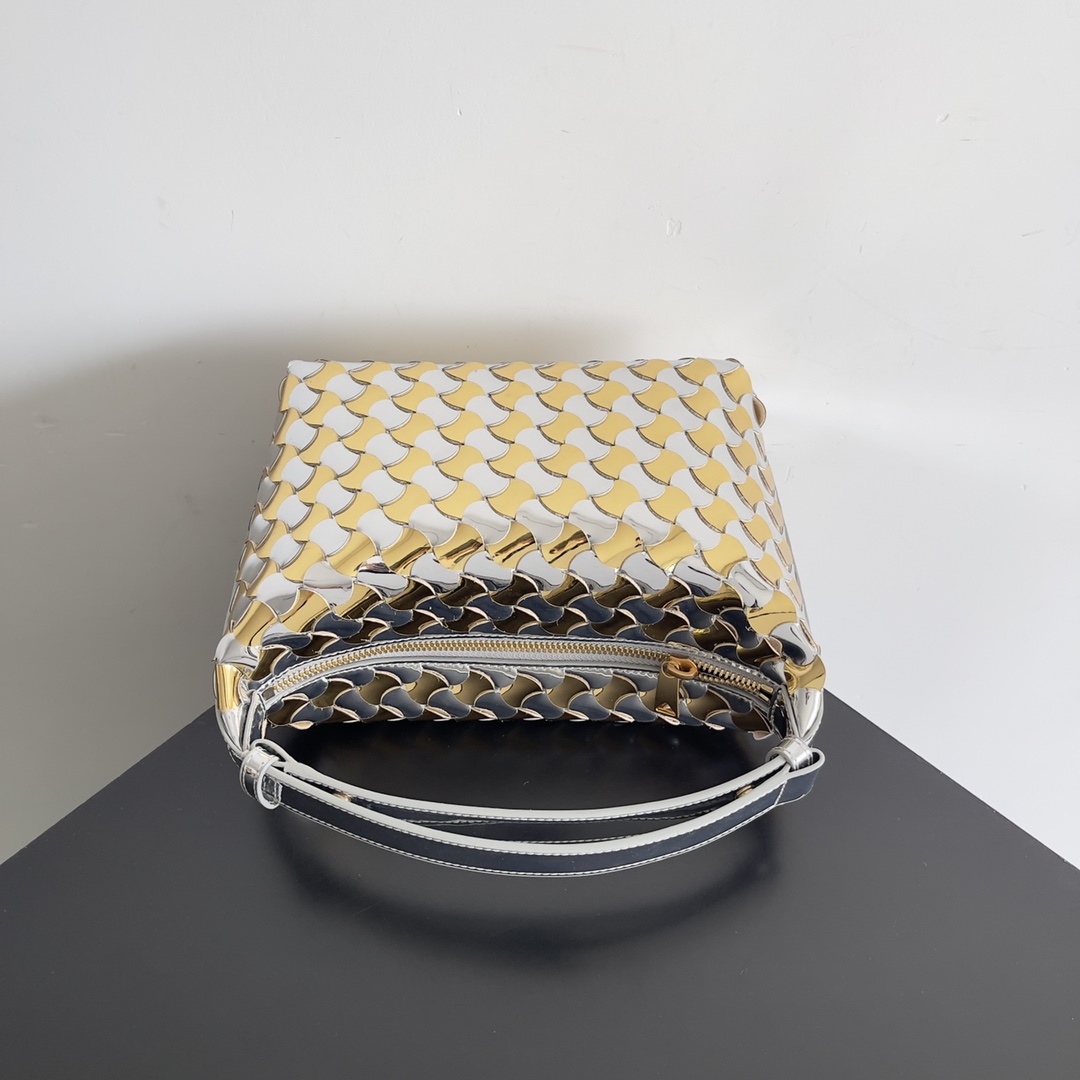 Bottega Veneta Year of the Snake Limited Edition Wallace Handbag 754443
