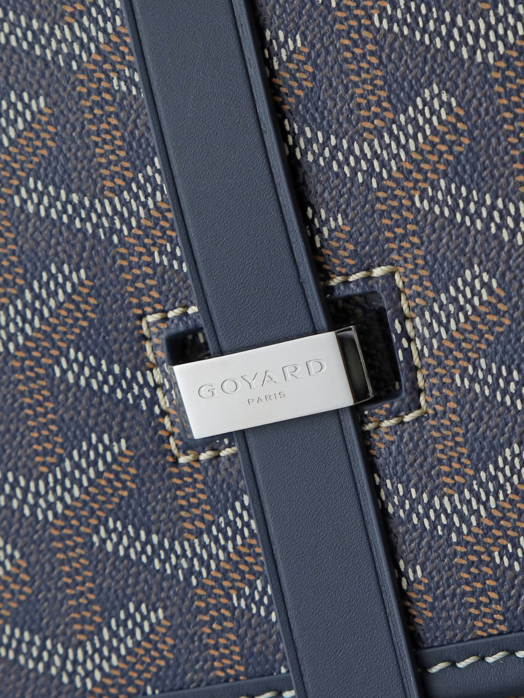 Goyard belvedère shoulder bag 244