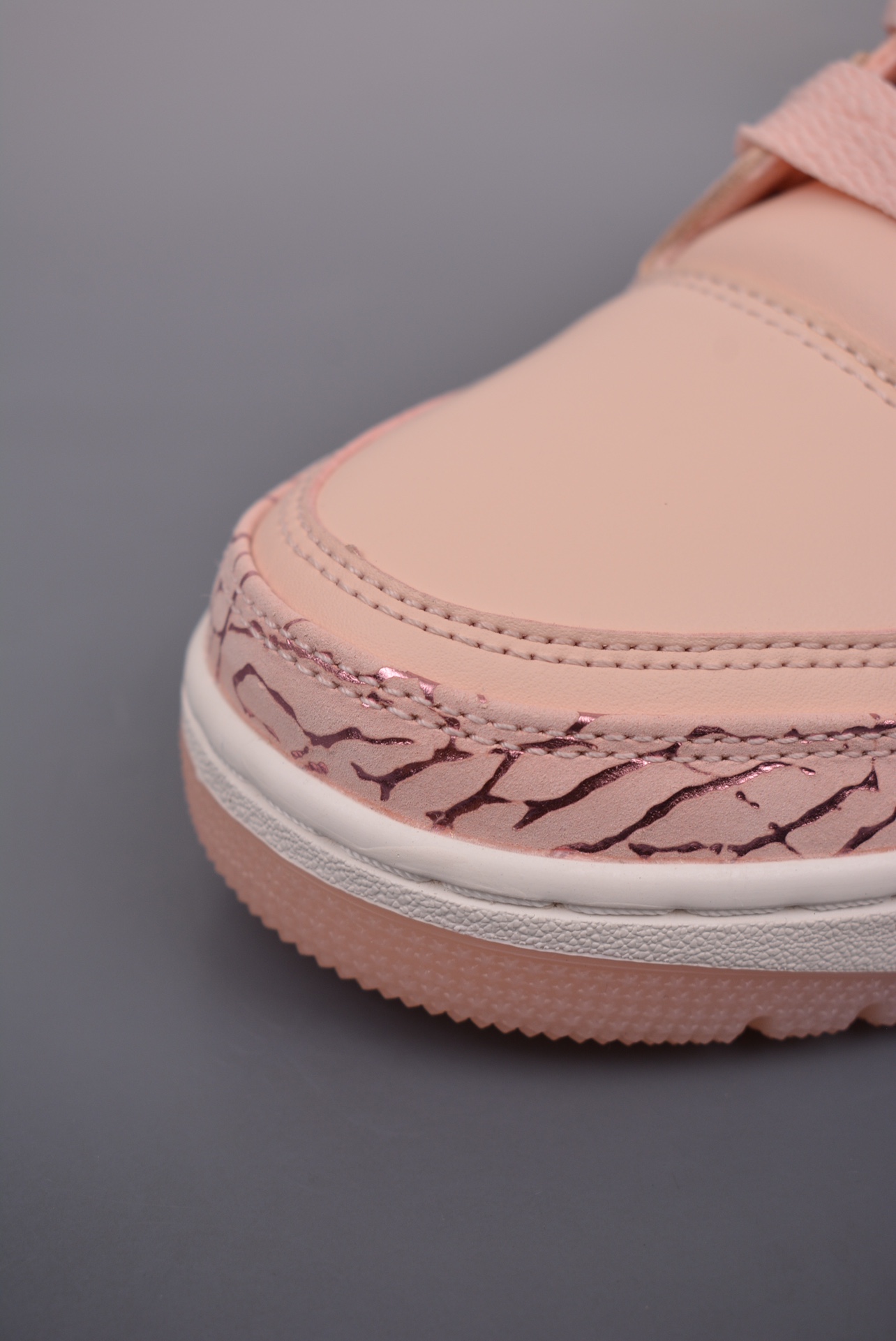 Air Jordan 3 Retro Valentine's Day HJ0178-600