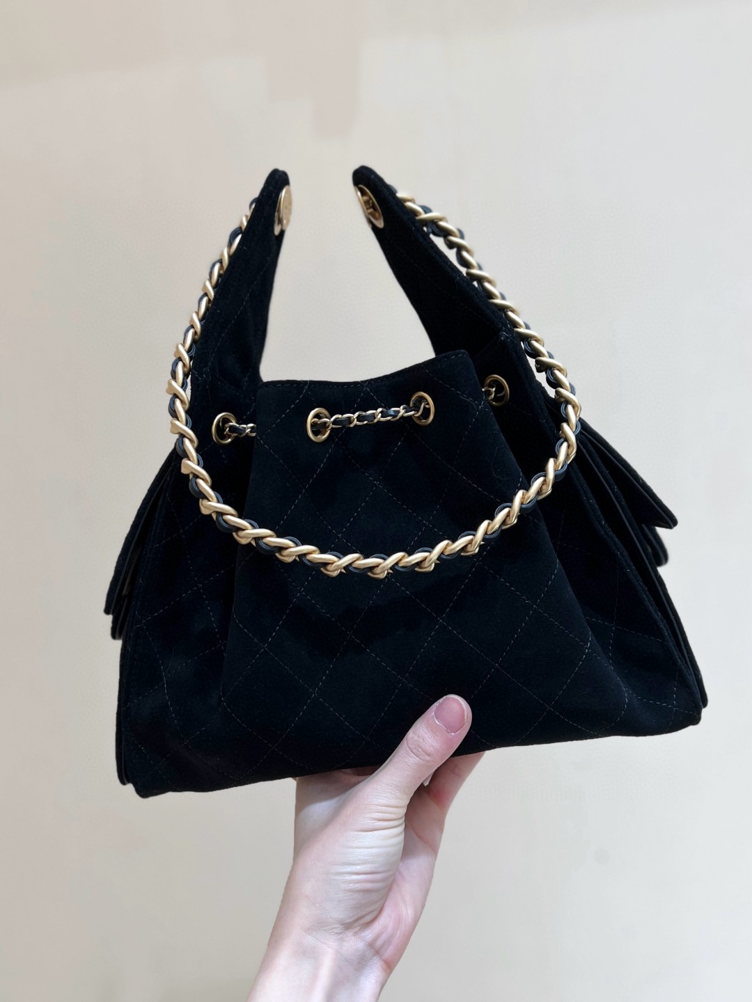Chanel 25C Early Spring Series Hobo Underarm Bag AS5293