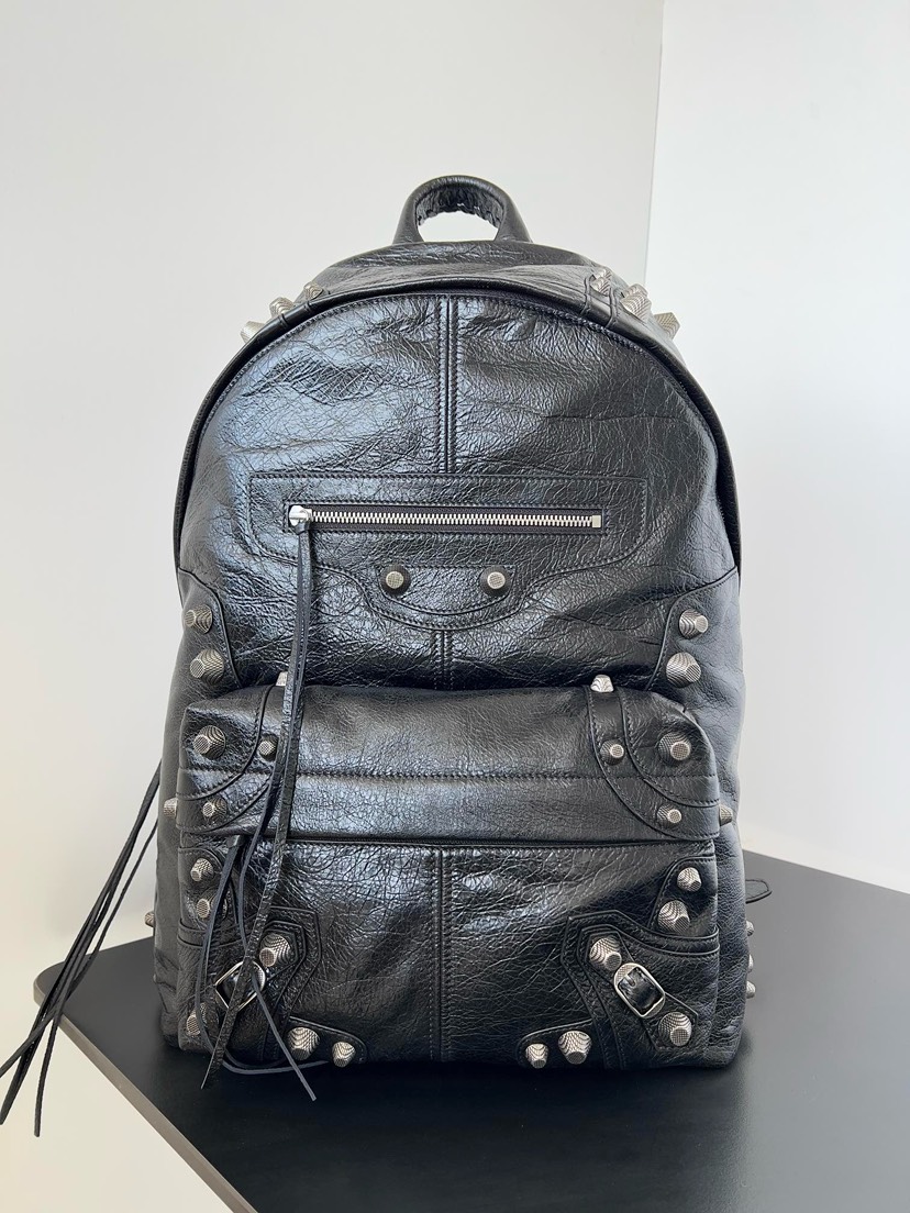 Balenciaga le cagole series rivet backpack