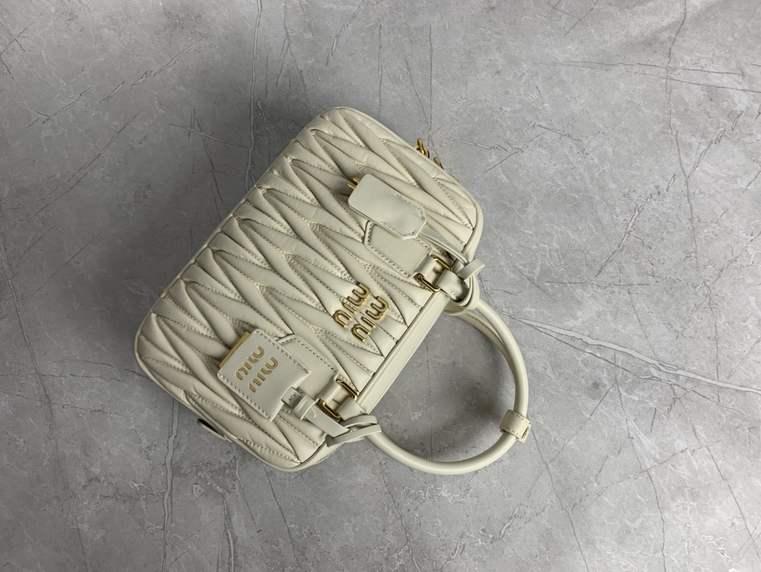 Miu Miu too etty bowling medium handbag 5BB124