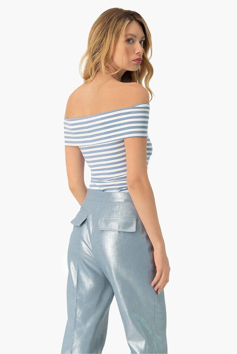 Blusa de hombros descubiertos