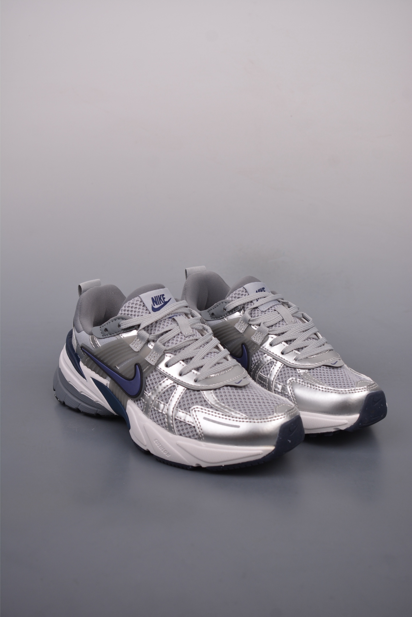 Nike Wmns V2K Runtekk LowWolf GreyMidnight Navy HJ4497-002