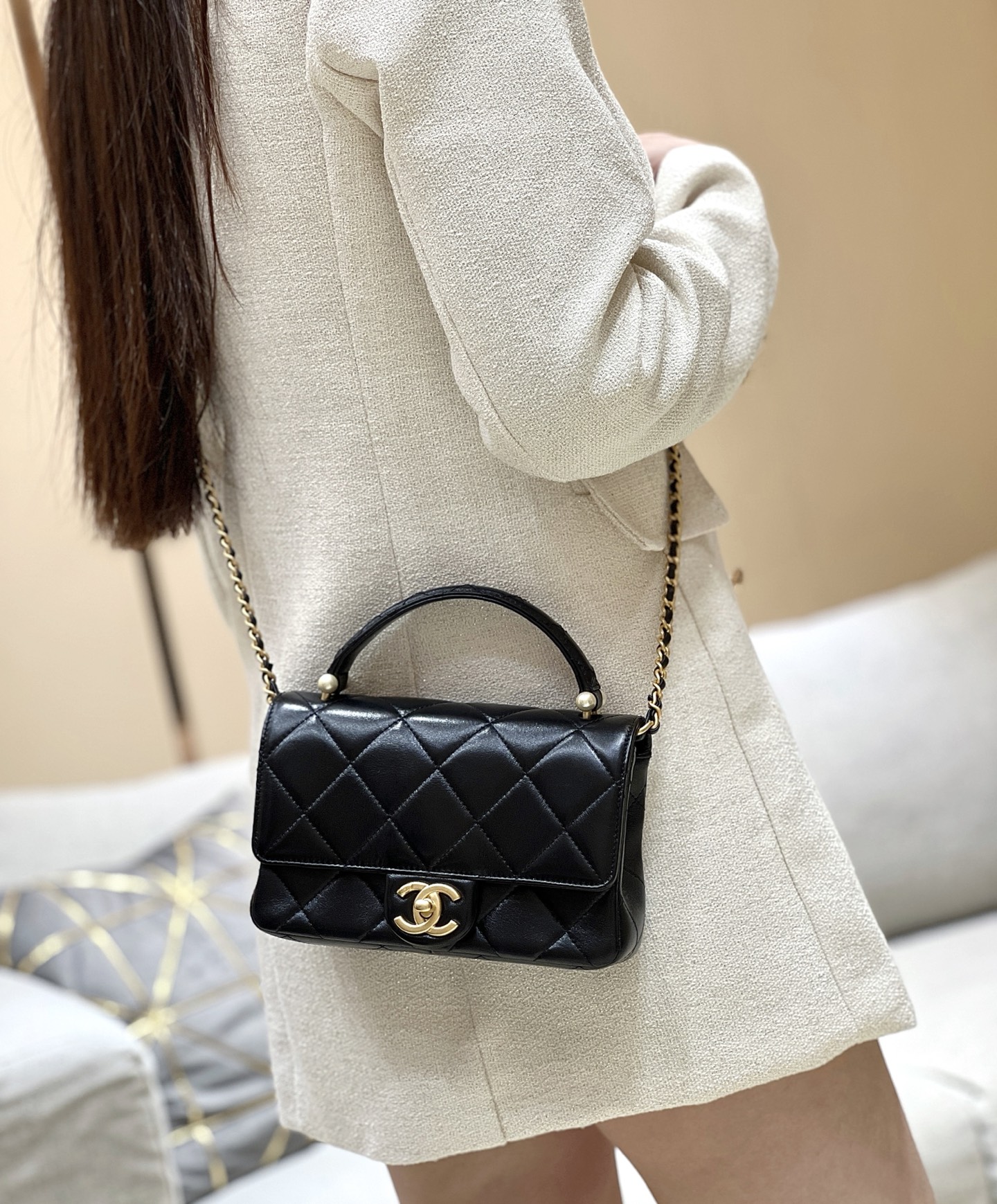 Chanel 25P Spring/Summer Preview Series Global Limited Pearl Handle Bag AS5399 00138