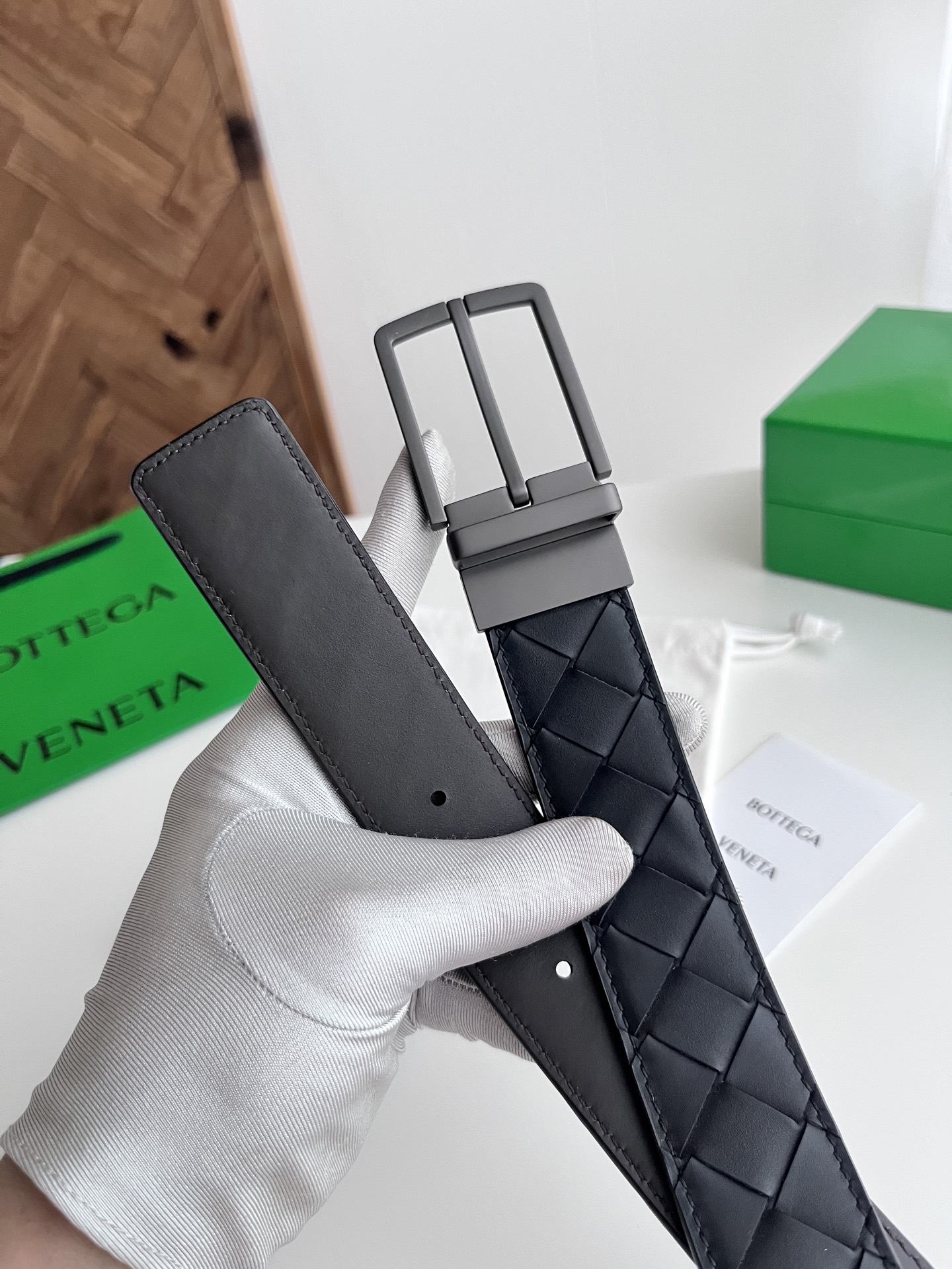 Bottega Veneta intreccio woven cowhide double-sided waistband with a width of 3.5cm