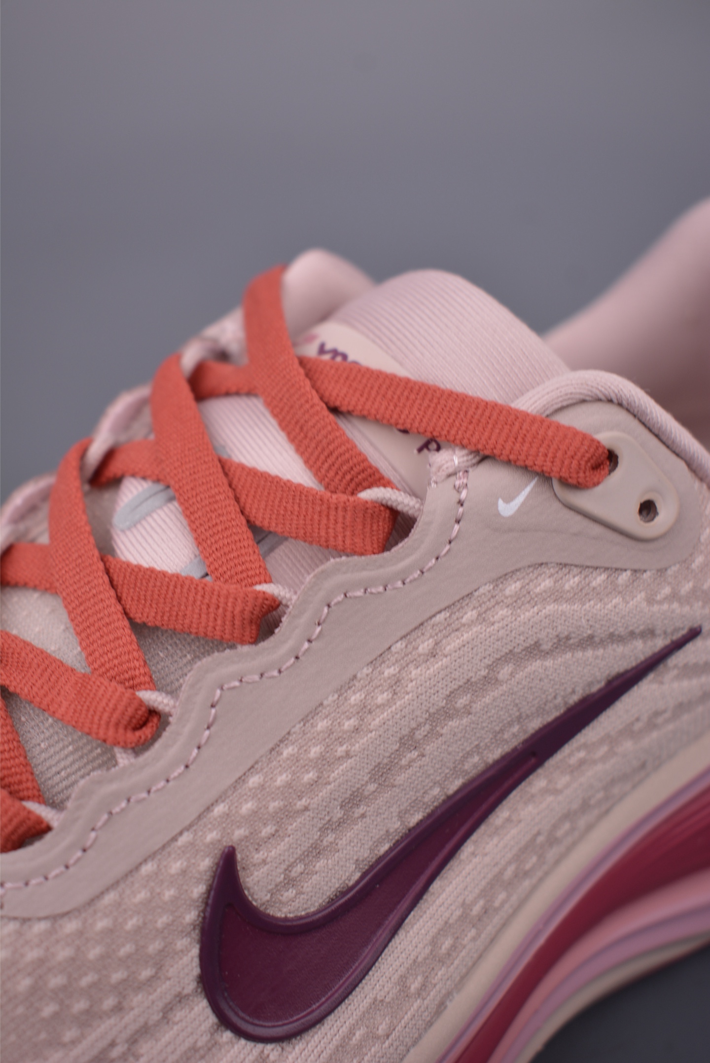 Nike Air Zoom Vomero PLUS 