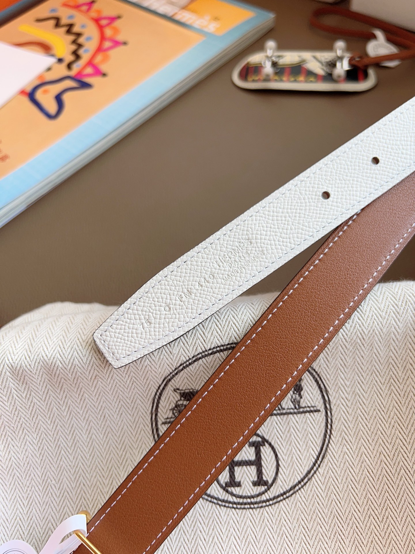 Hermès 2025 New Women's Double-Sided Belt 2.4cm Width