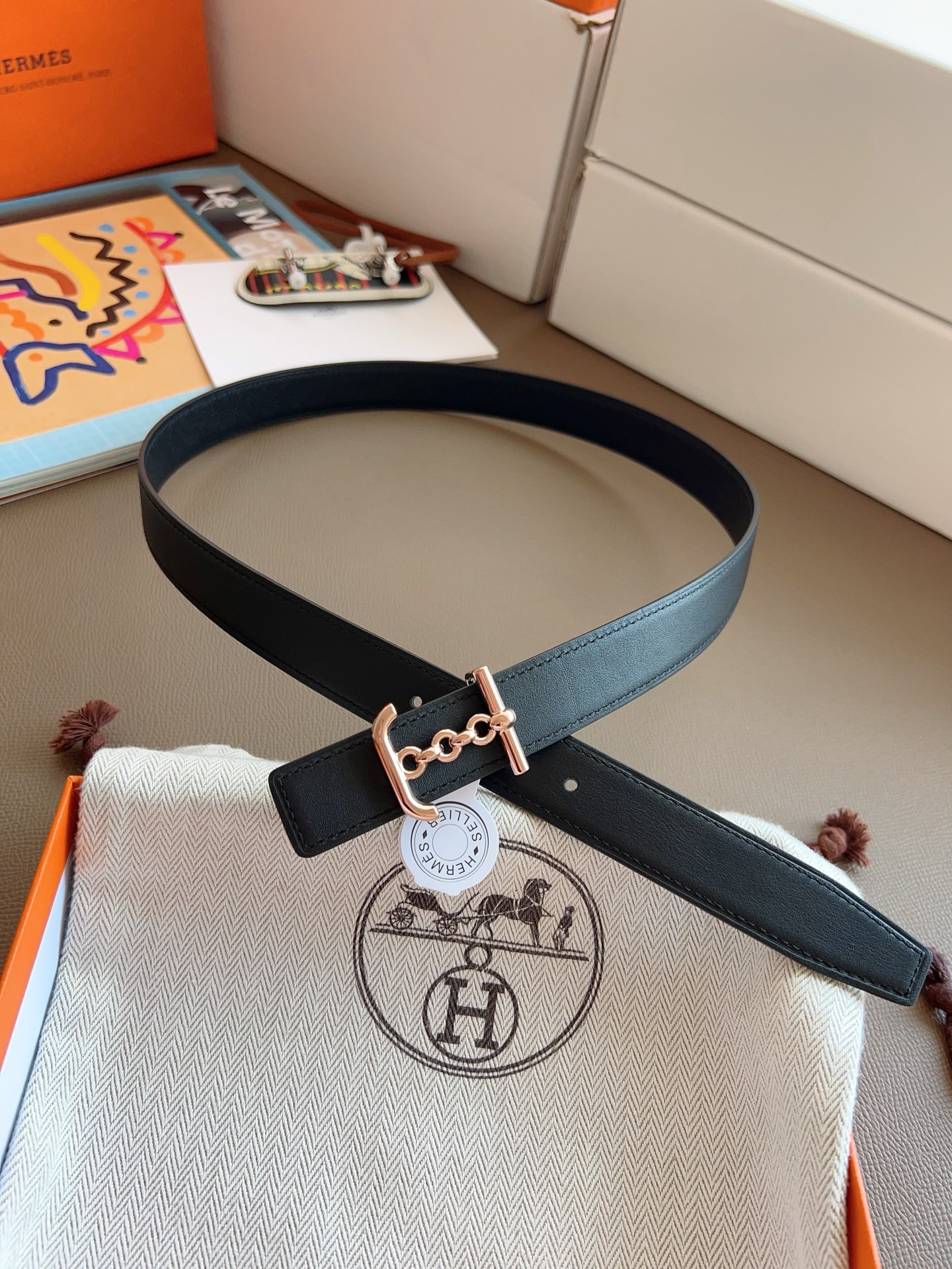 Hermès 2025 New Women's Double-Sided Belt 2.4cm Width