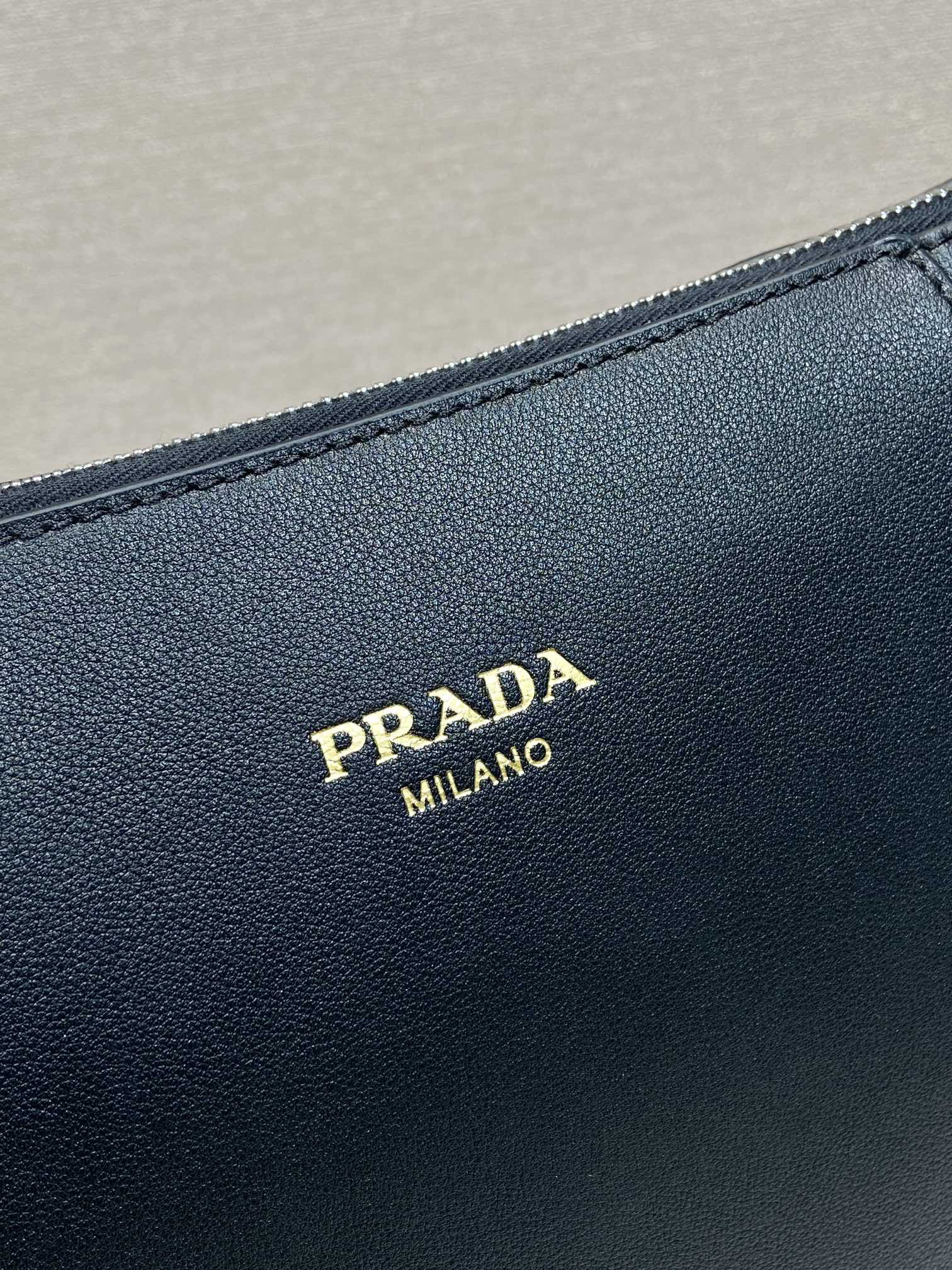 Prada New Messenger Bag 2VH177