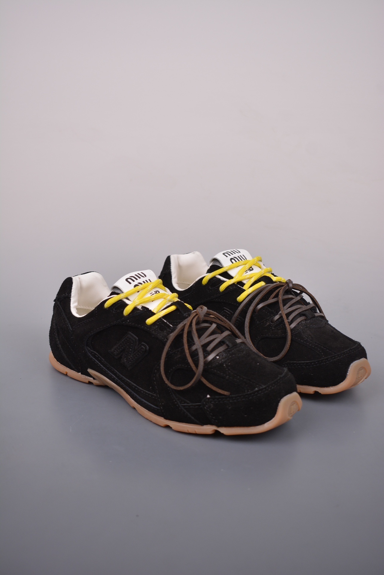 Miu Miu x New Balance 530 SL 