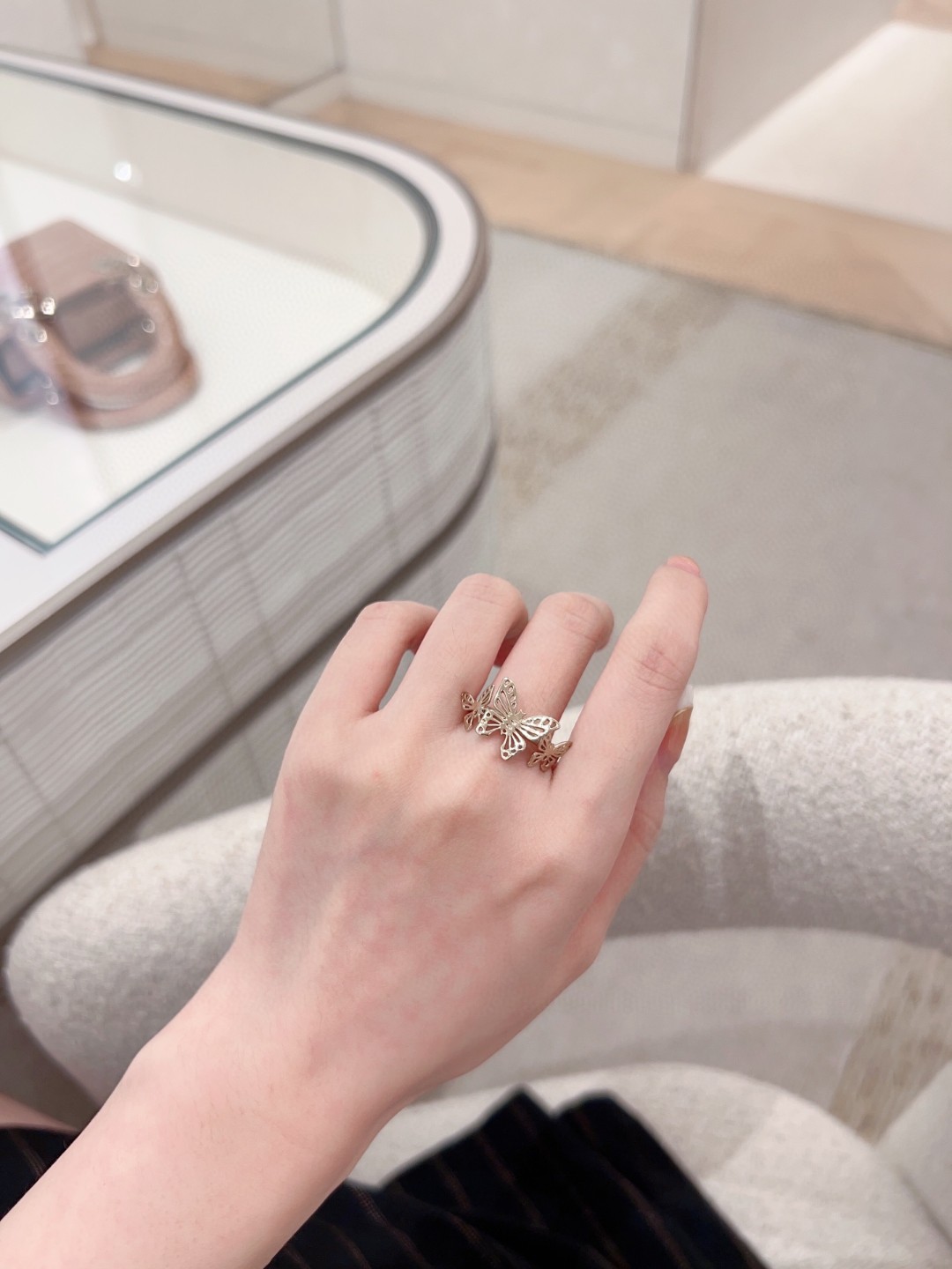 Dior hollow butterfly ring