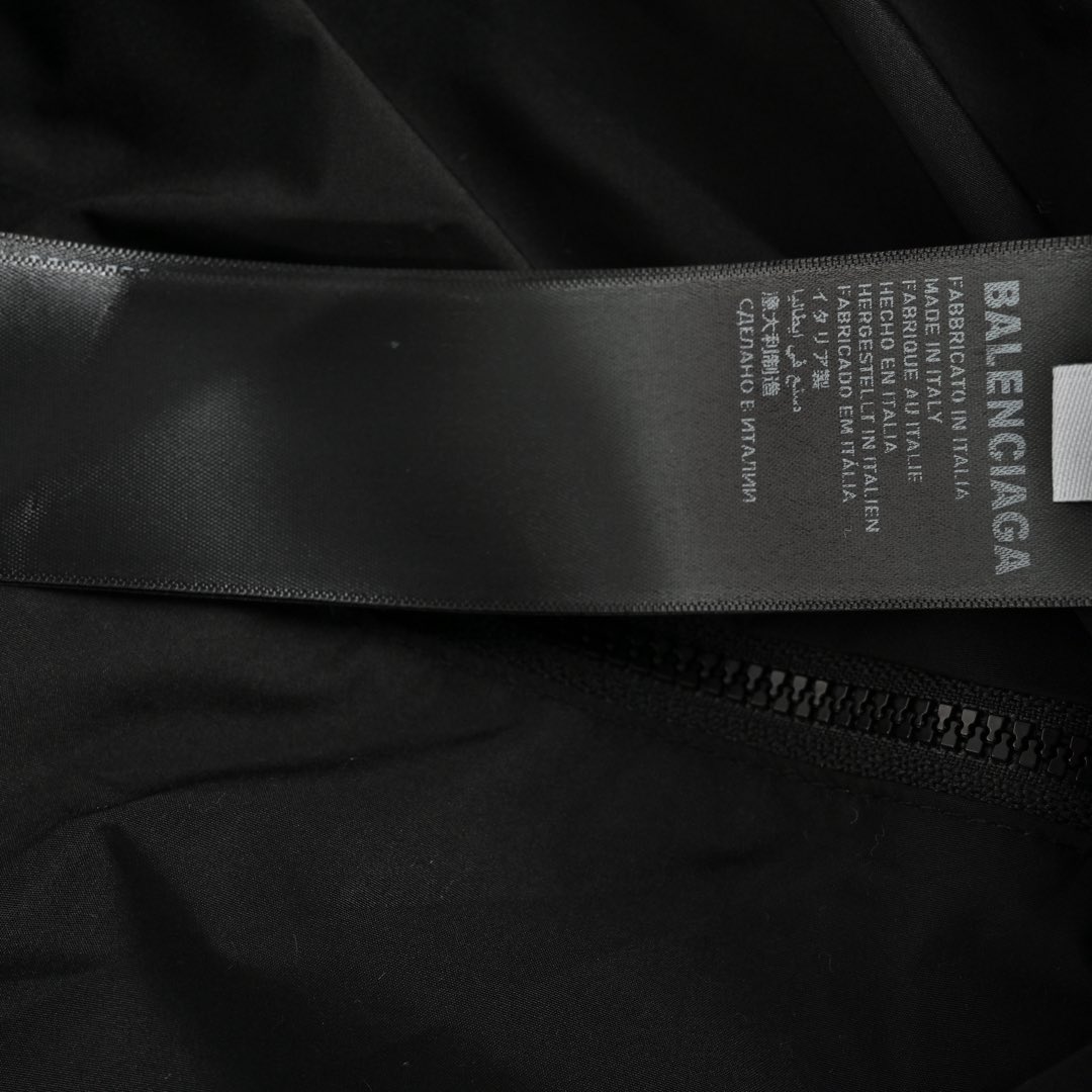 Balenciaga 24Fw Hidden Grid Ski Down Parka