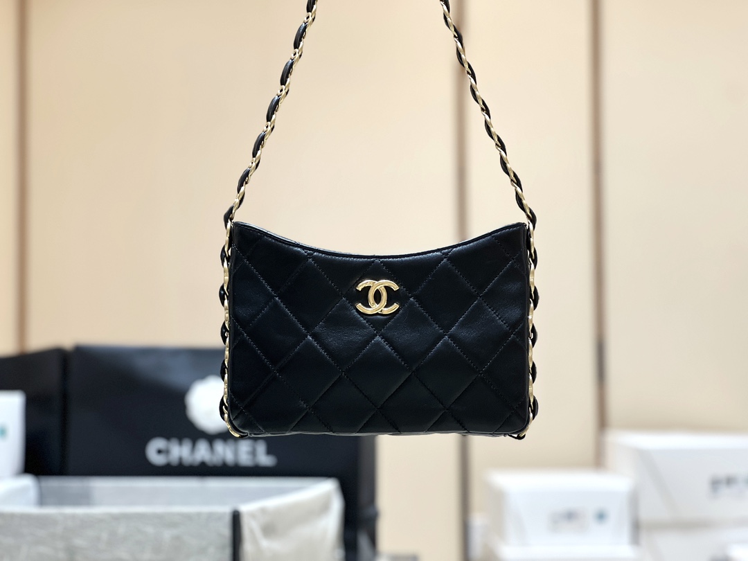 Chanel 24K Autumn/Winter Collection Hobo AS5177