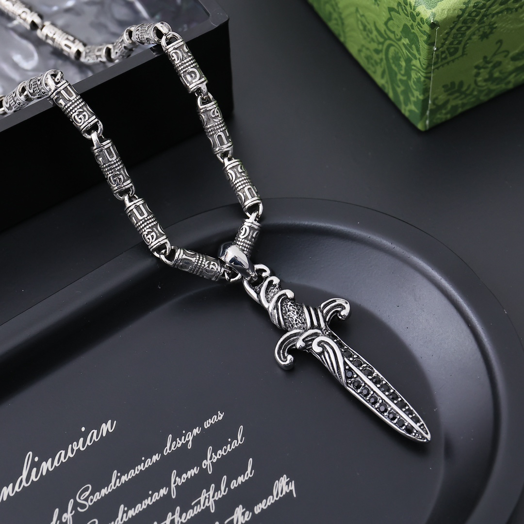 Gucci GG Sword Vintage Necklace