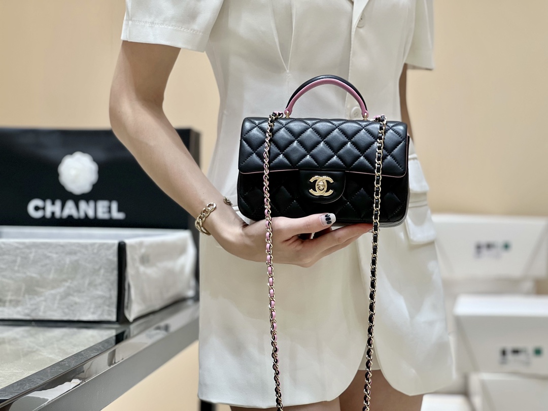 Chanel 24P Spring/Summer Preview Series Limited Edition Pearl Bag AS4384 00138