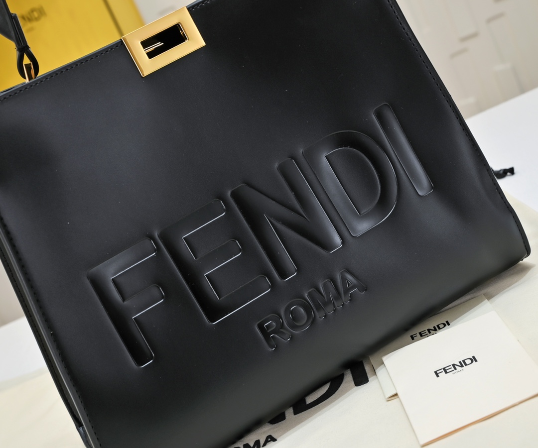 FENDI peeekaboo X-Lite series handbag 3306