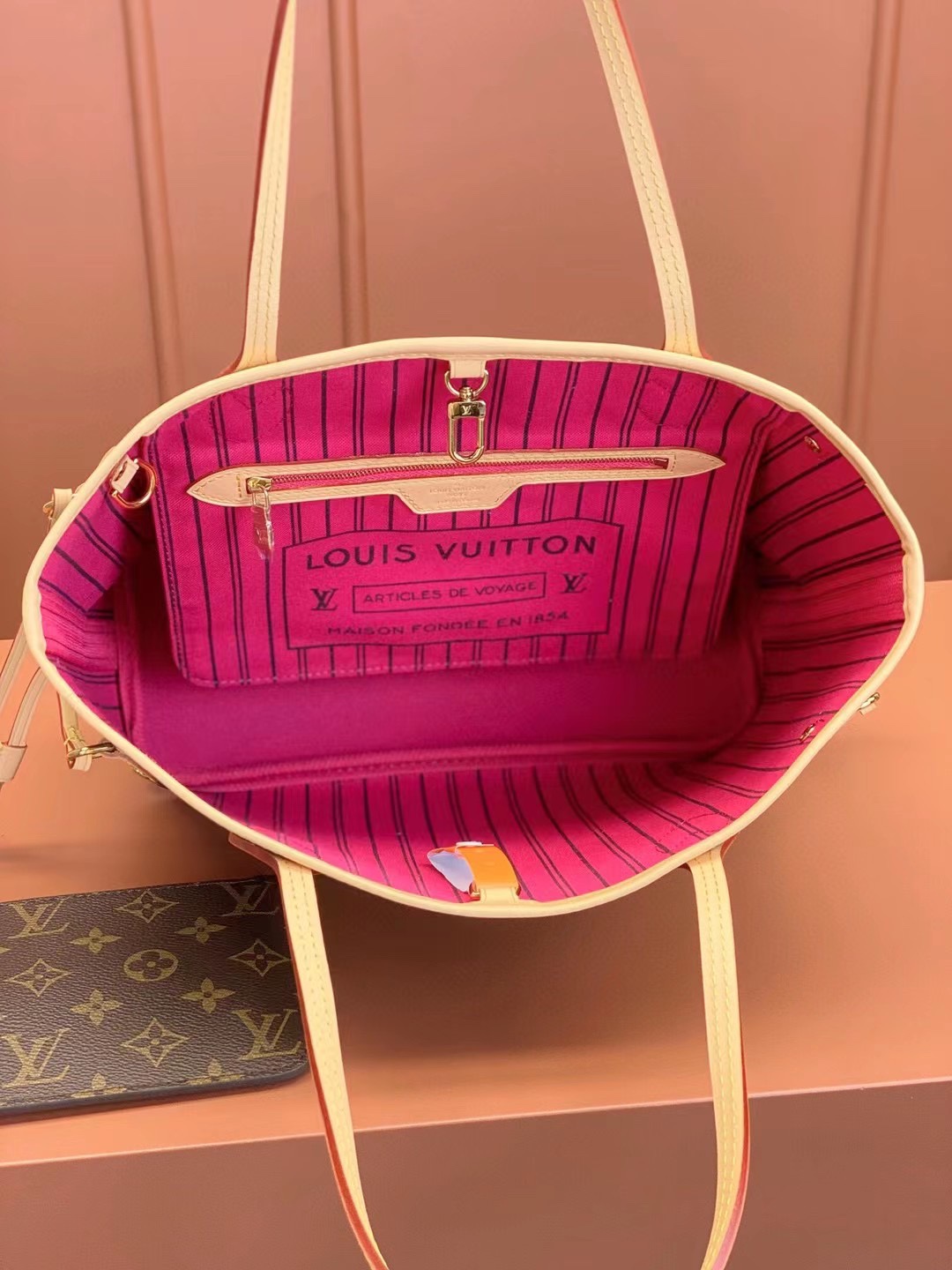 Louis Vuitton NEVERFULL Mini Bag M46979