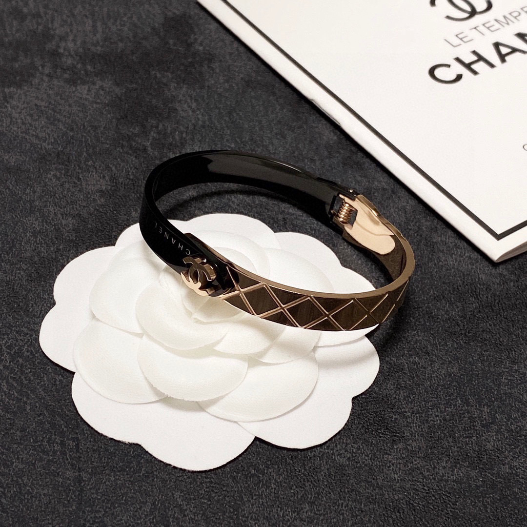 Chanel rose gold diamond bracelet