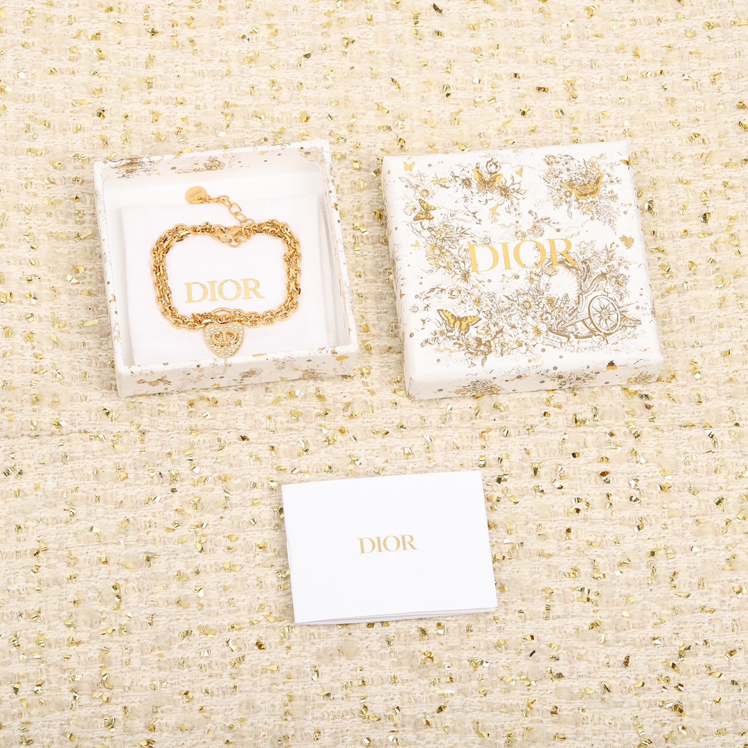 Dior CD heart necklace bracelet