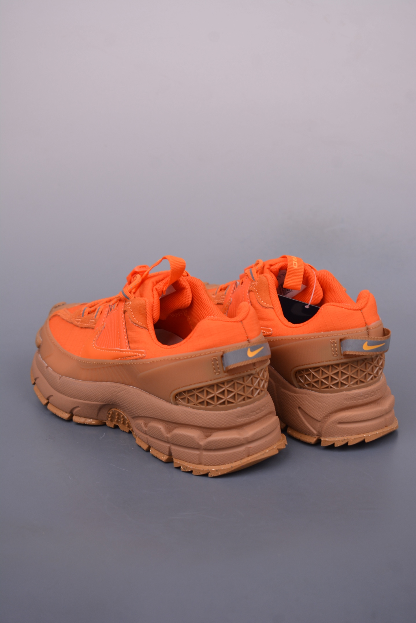 Nike Zoom Vomero 5 Roam Running Shoes Orange Yellow Brown FV2295-800