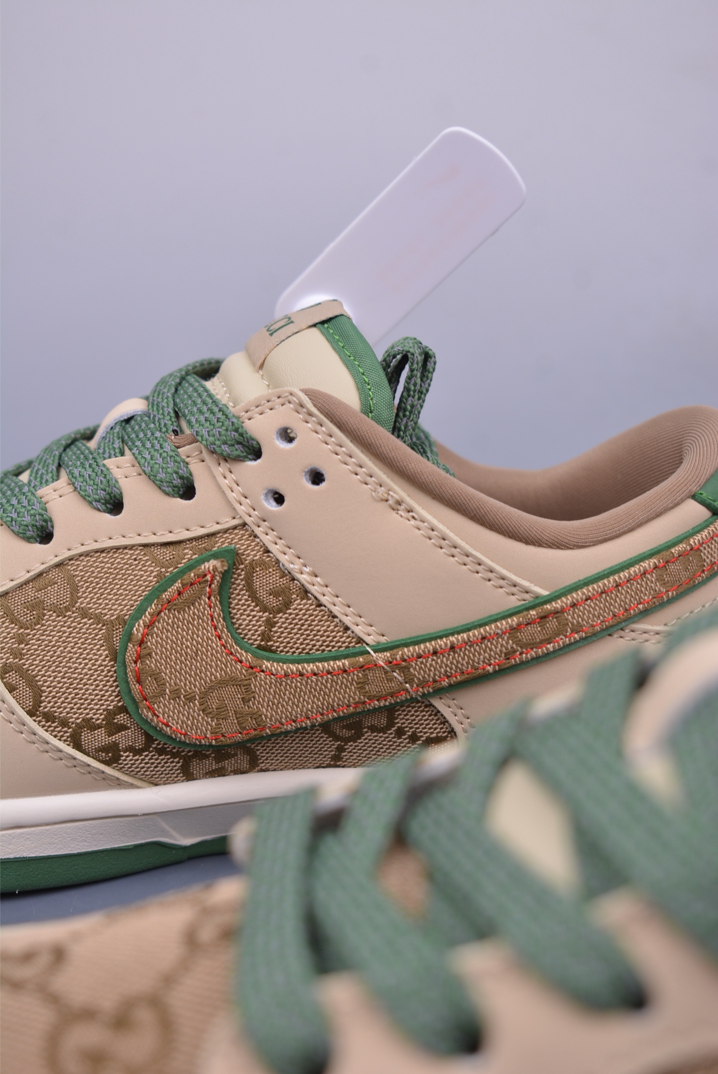 Gucci x Nike SB Dunk Low sneakers Brown and Green Print XD1588-208
