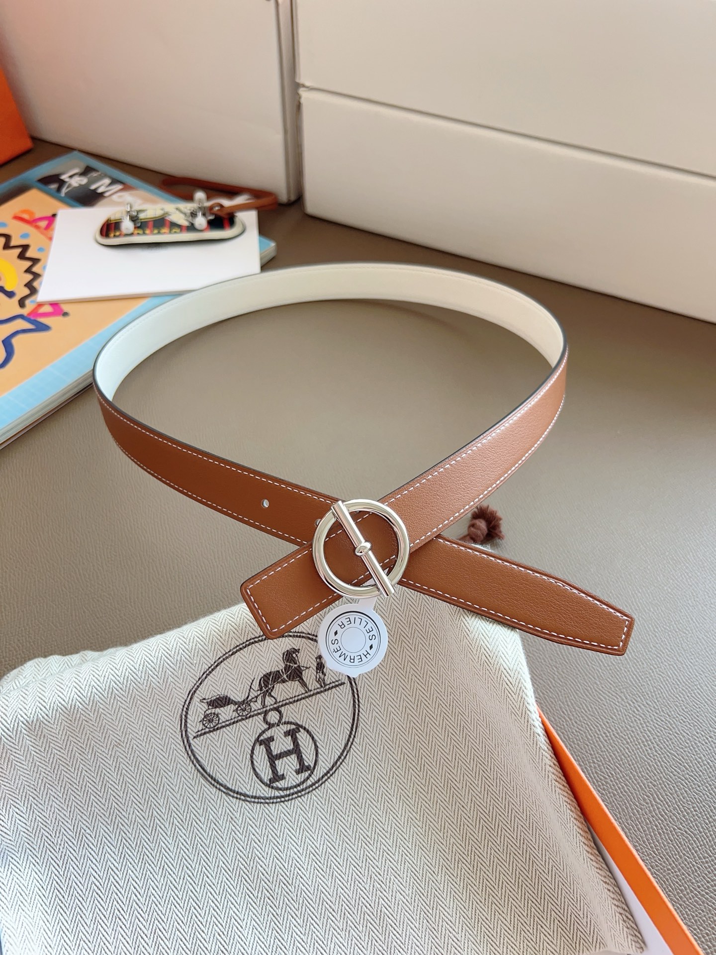 Hermès 2025 New Women's Double-Sided Belt 2.4cm Width
