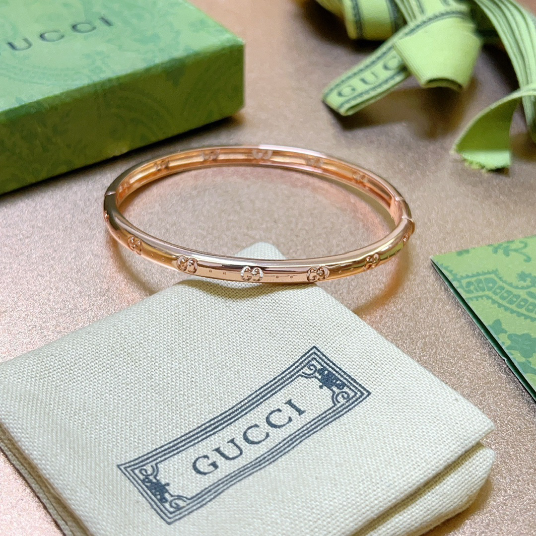 Gucci Thin Ring Engraved Rose Gold Bracelet