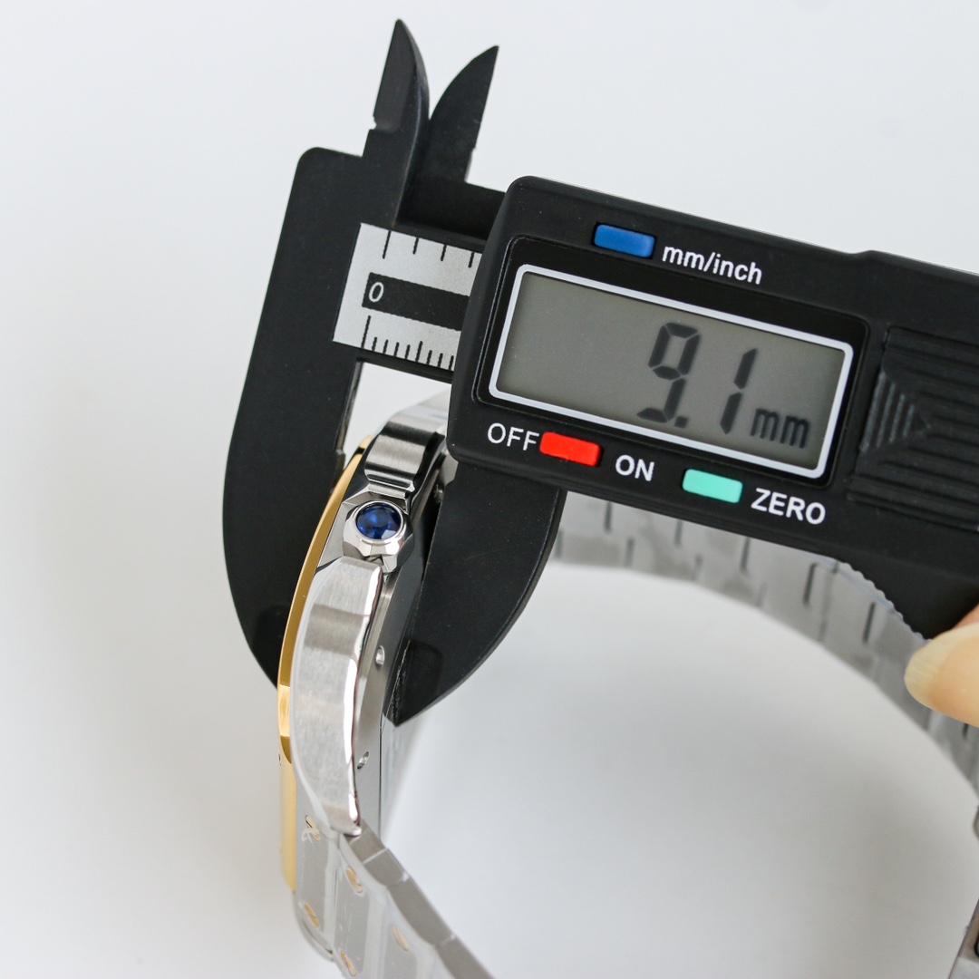 Cartier SANTOS series watch