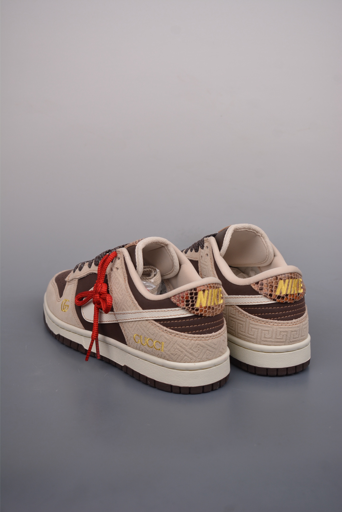 Gucci x Nike SB Dunk Low joint sports shoes AG3702-859