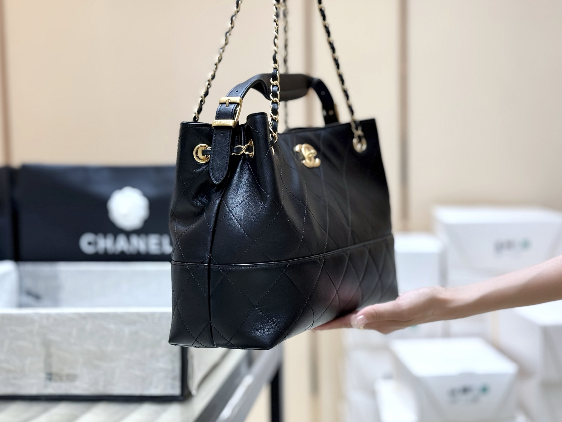 Chanel 25A High-end Handicraft Workshop Suede Colorblock Hobo AS5634 00158