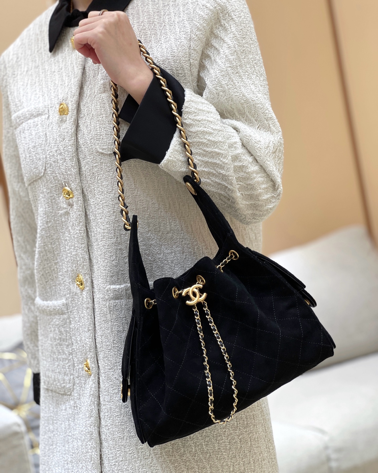 Chanel 25C Early Spring Series Hobo Underarm Bag AS5293