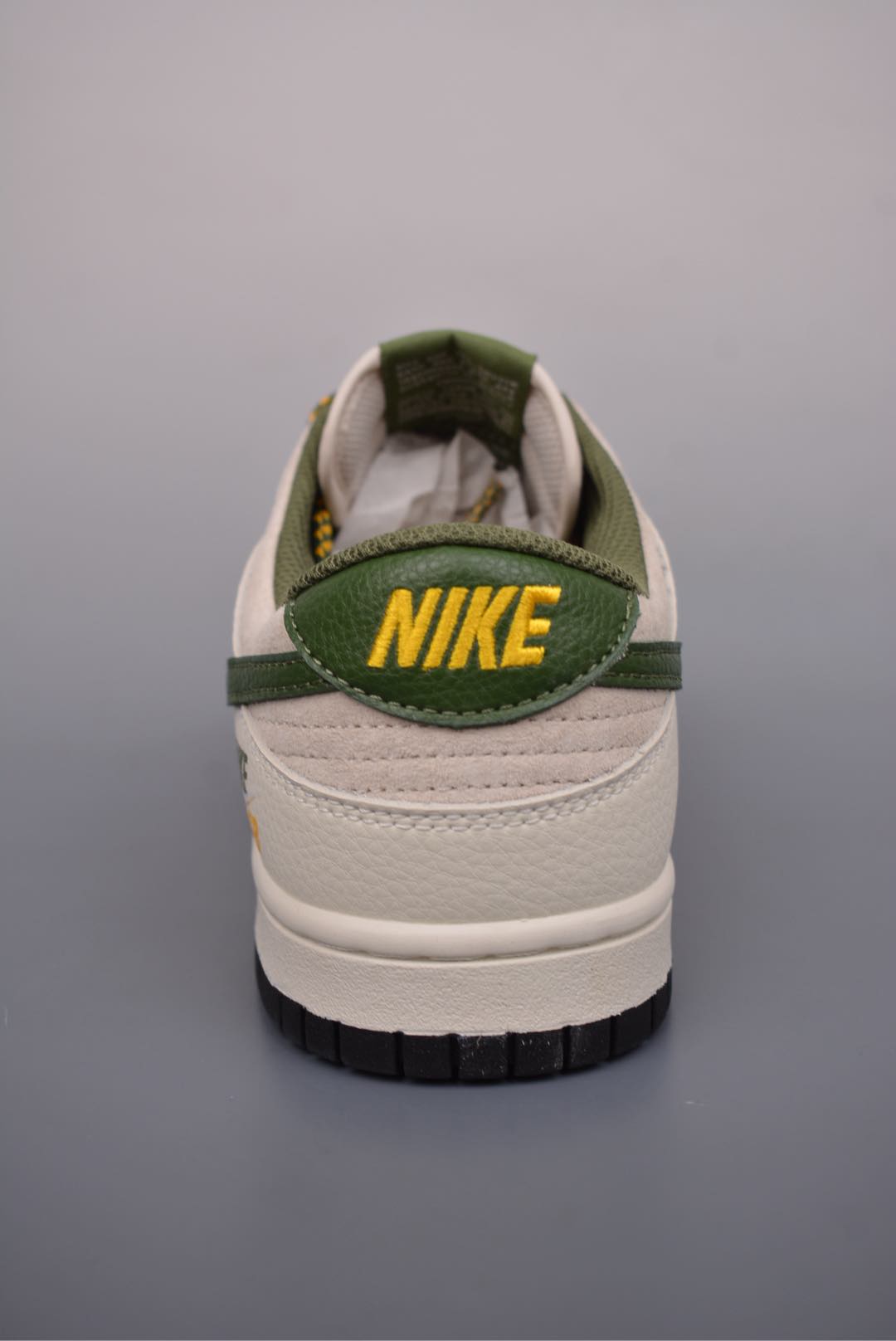 G-Dragon PEACEMINUSONE x Nike SB Dunk Low Dark Green Off-White DJ2024-072