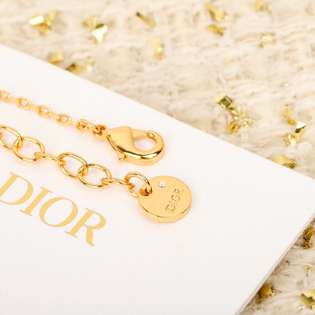 Dior CD letter drop pearl bracelet
