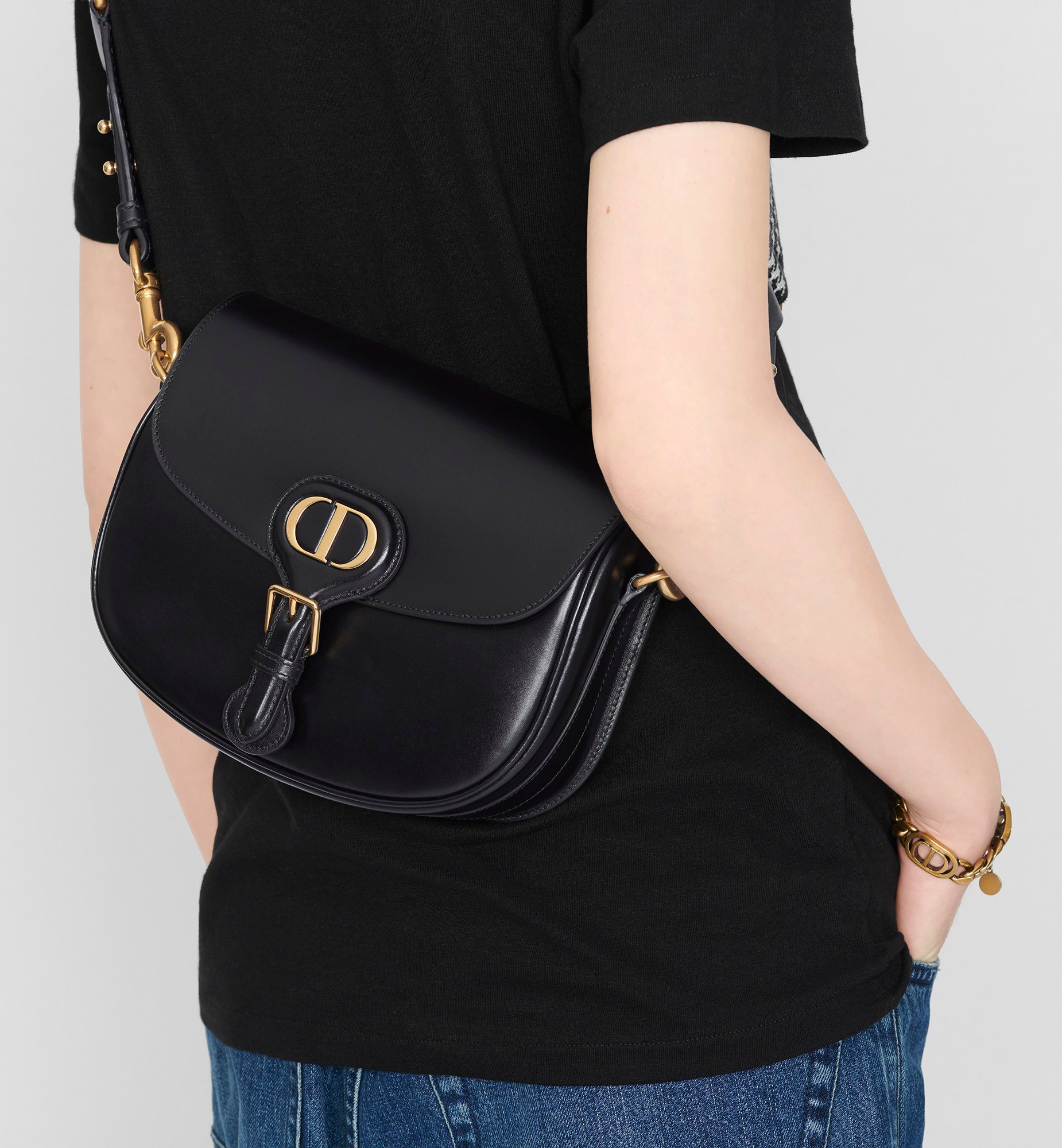 Dior Medium Dior Bobby Bag M9319UMOL_M900