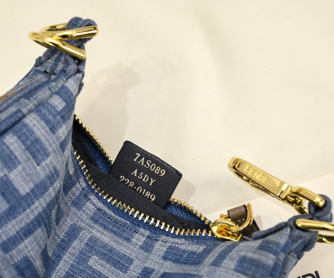 FENDI gray underarm mini bag 2186