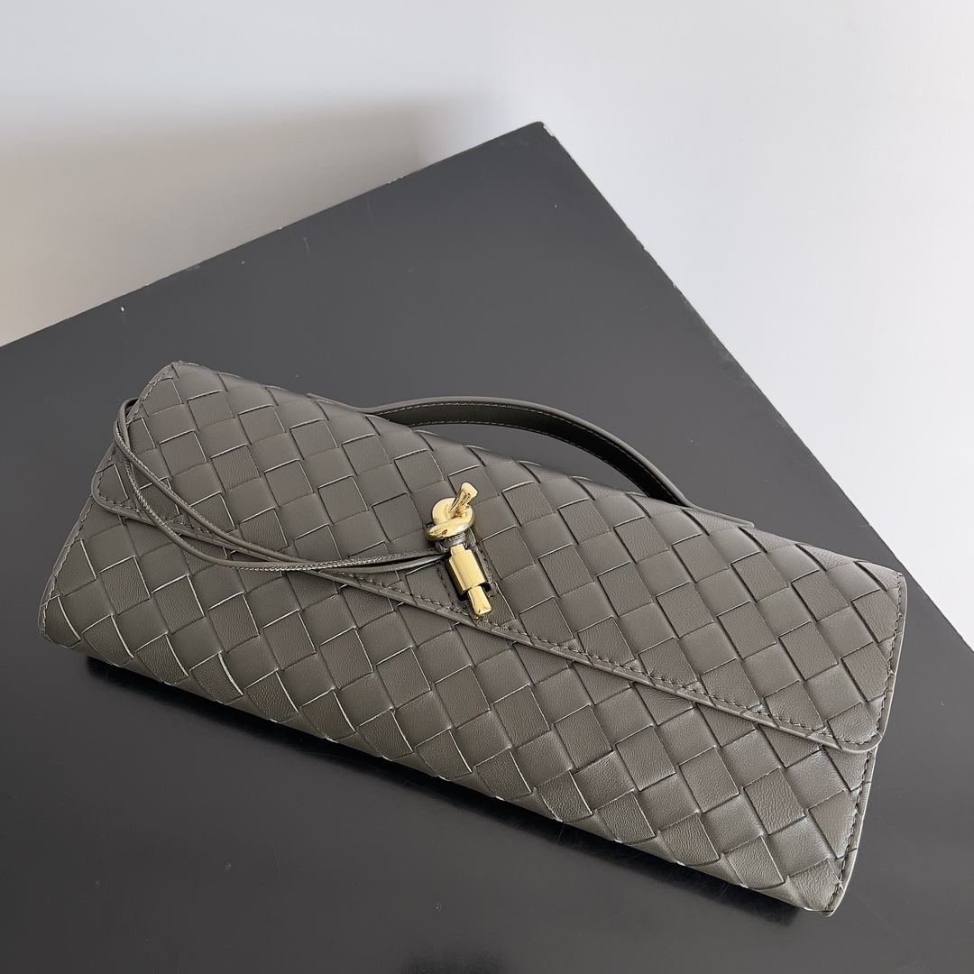 Bottega Veneta Andiamo Evening Clutch 741511
