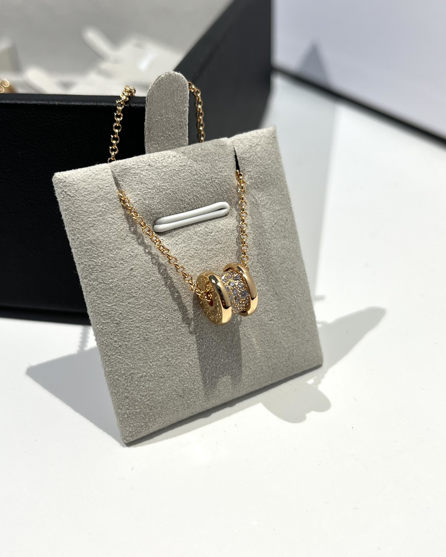 Bulgari B.ZERO1 Series Diamond Waist Necklace